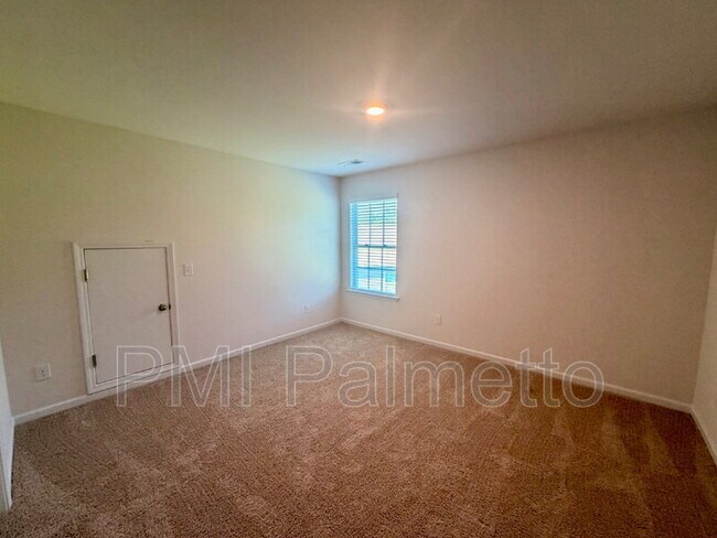 Building Photo - 417 Spearman Ct