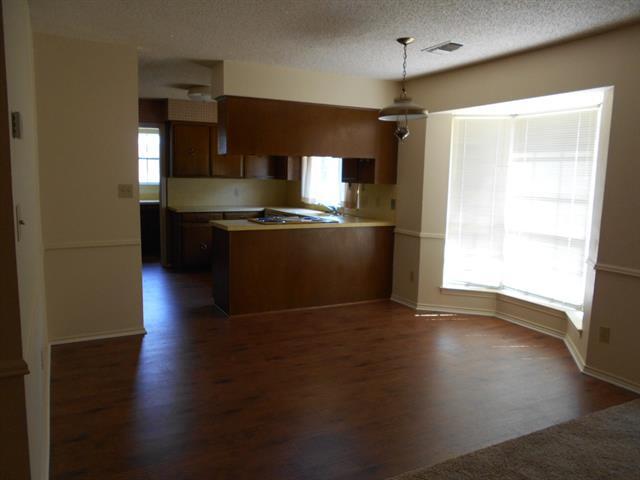Building Photo - 107 Bluebonnet Trail