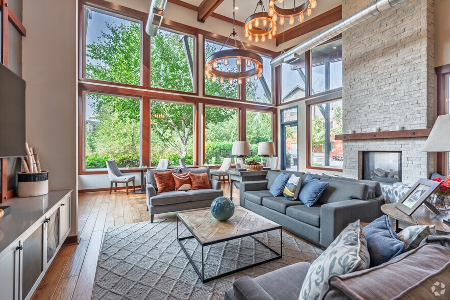 Primary Photo - The Lodge