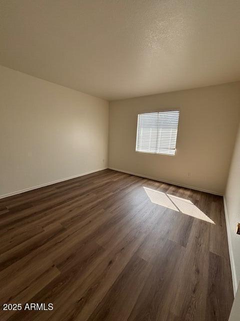 Building Photo - 1241 S Wagon Wheel Dr