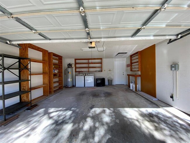 Building Photo - 5502 Longhorn Landing