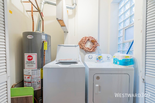 Building Photo - 1350 W Augusta-3