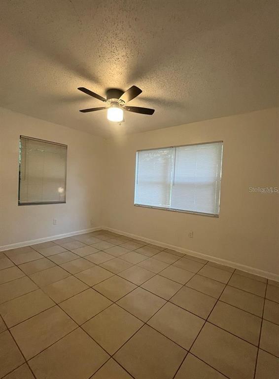 Building Photo - 725 Hartley Ave