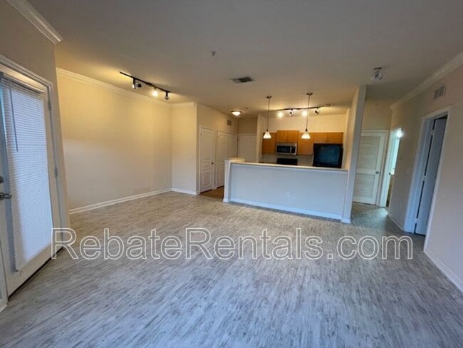 Building Photo - 8290 Gate Pkwy W