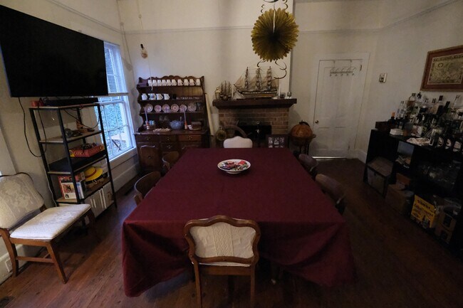 Building Photo - 179 Park Ave