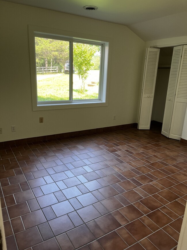 Building Photo - 1829 Eden Ln