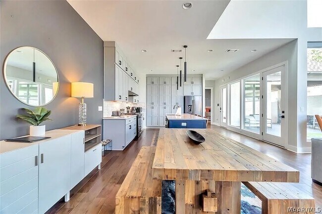 Building Photo - 7132 Fain Park Dr