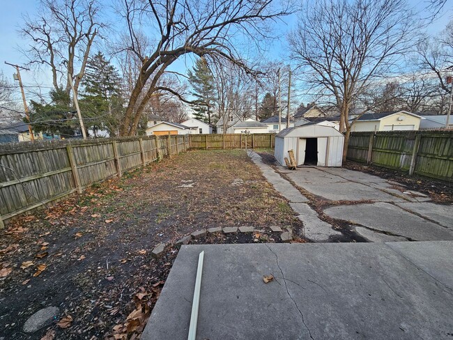 Building Photo - Remodeled home in Harvard park