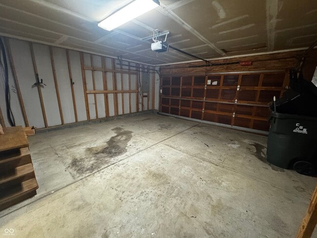 Building Photo - 6735 Lexington Cir