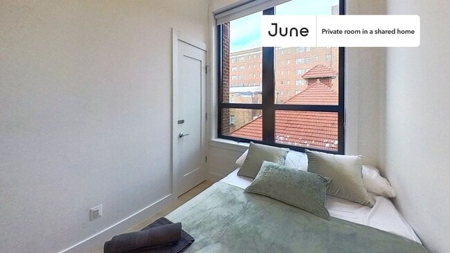 Building Photo - 2147 P St NW