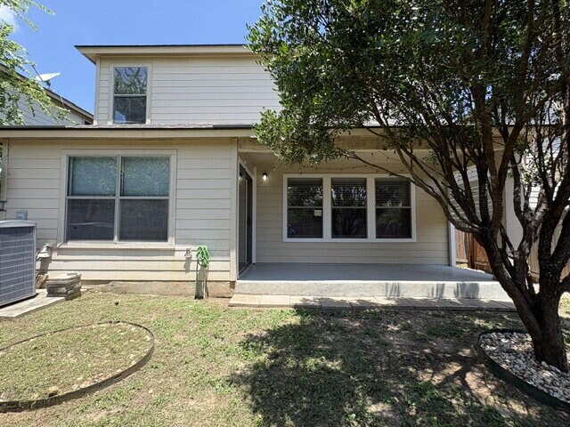 Building Photo - Move In Ready 3 Bedroom Near UTSA, La Cantera and The Rim