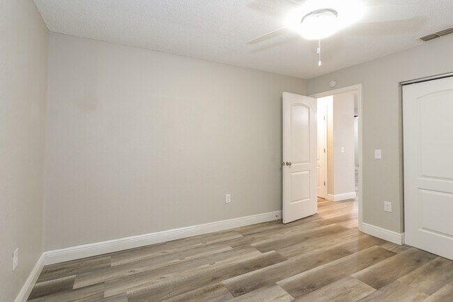 Building Photo - 5404 Deltona Blvd