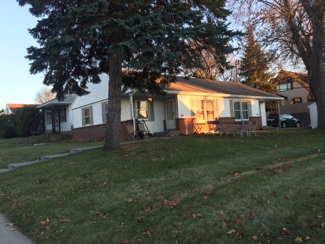 View from the Street - 1672 Ford Pkwy
