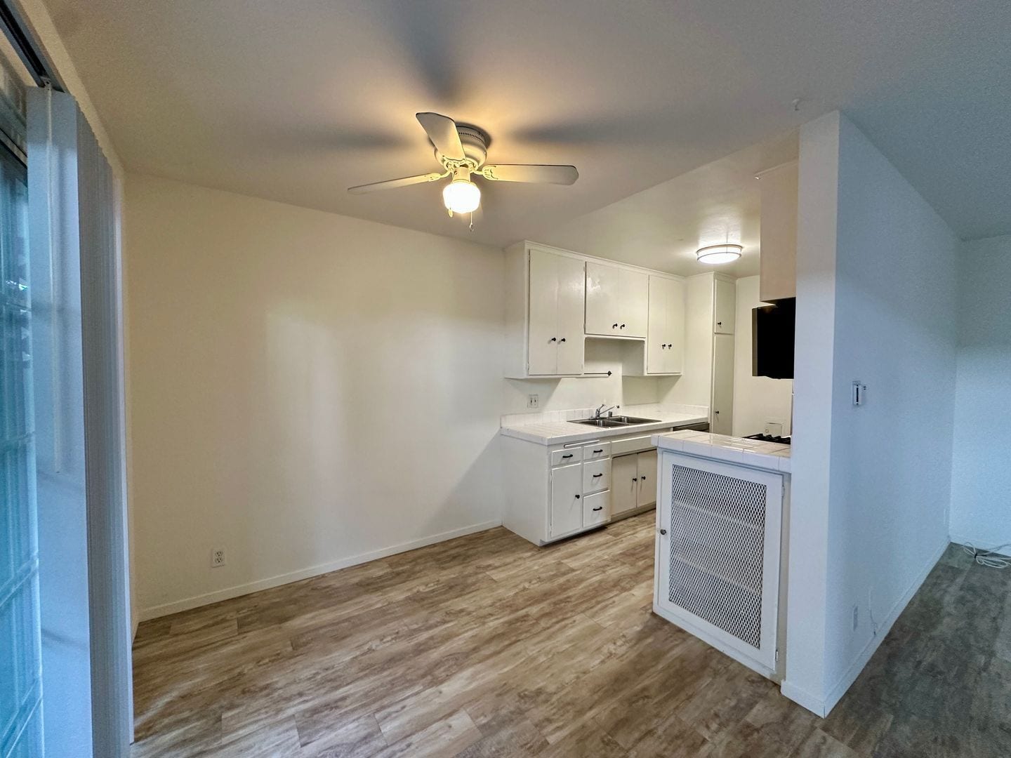 Building Photo - 12301-12307 Pacific Ave