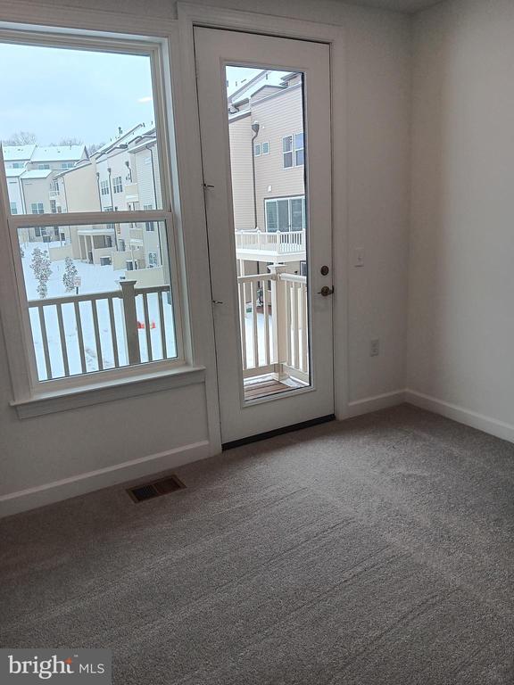 Building Photo - 4951 Longmire Wy