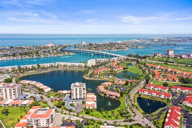 Building Photo - 6291 Bahia Del Mar Cir N