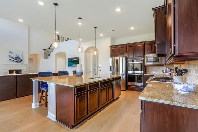 Building Photo - 1815 Carriage Oaks Ln
