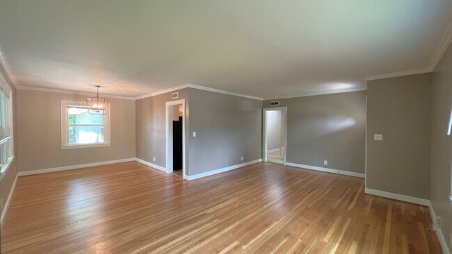 Building Photo - 3-Bedroom Dalraida Delight