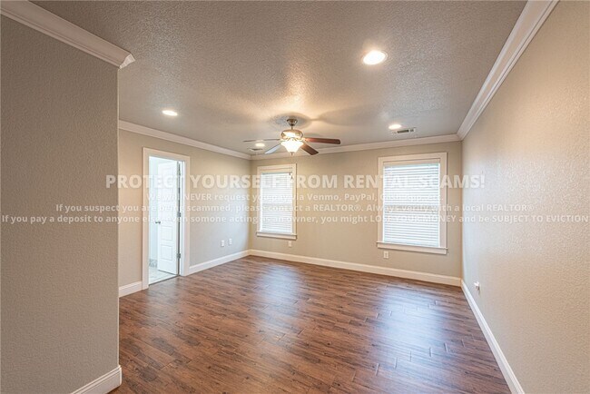 Building Photo - 3702 S W Capstone Ave