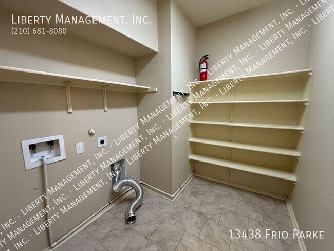 Building Photo - 13438 Frio Parke
