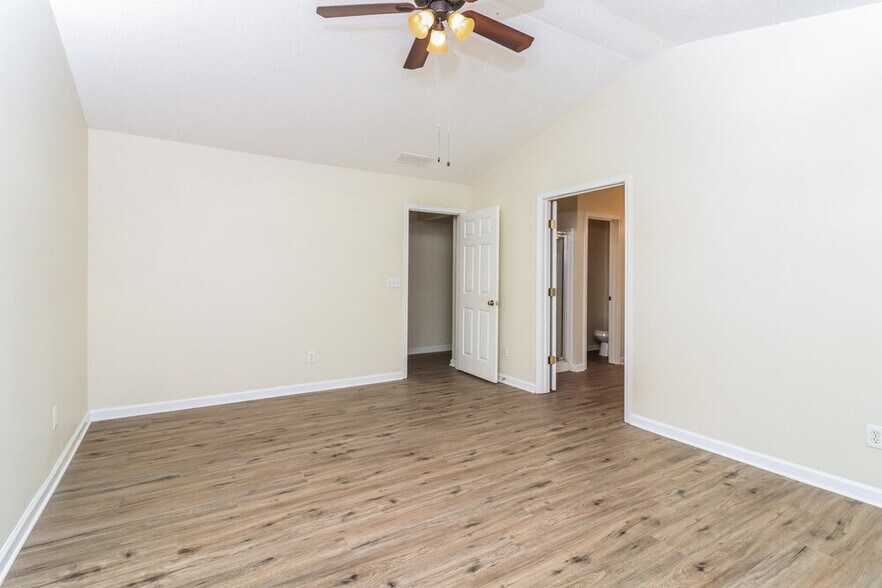 Building Photo - 410 Citronelle Dr