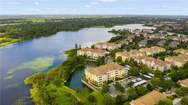 Building Photo - Beautiful WATERFRONT 3 bedrooms Condo located in MetroWest with ELEVATOR! Rare find!