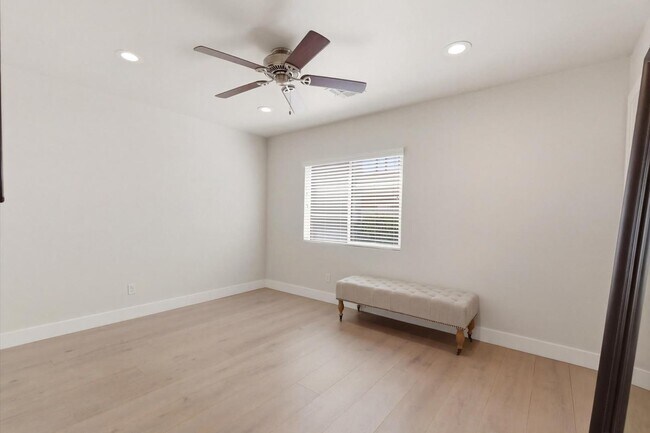 Building Photo - 8372 E San Salvador Dr