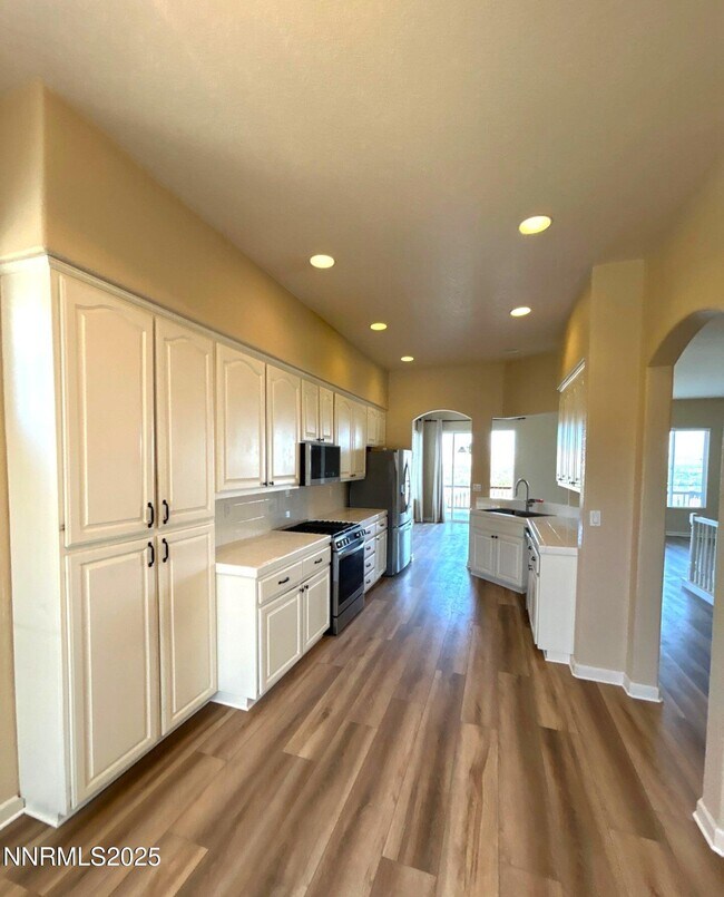 Building Photo - 1484 Cloud Peak Dr