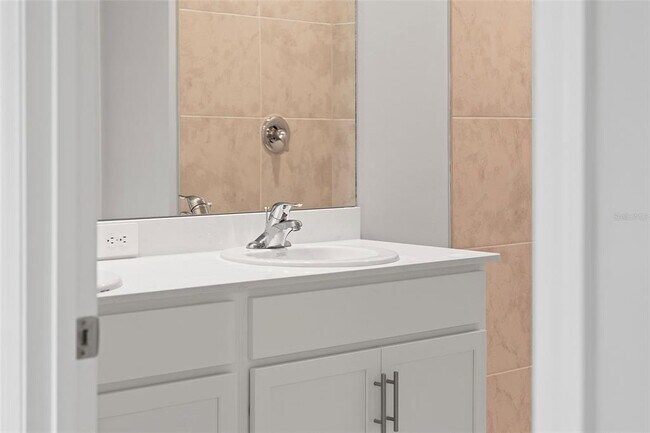 Building Photo - 25222 Cadiz Dr