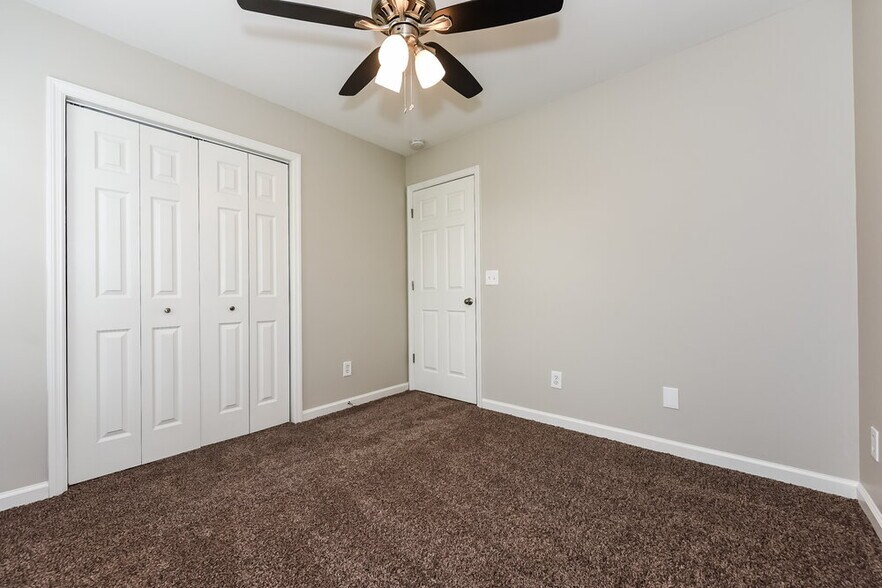 Building Photo - 2838 Candlewicke Dr