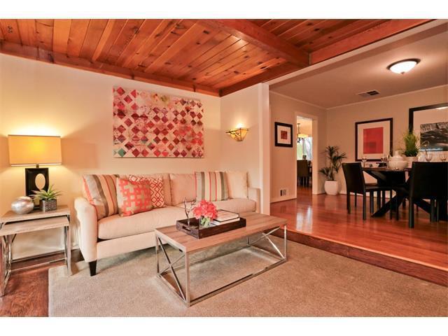 Building Photo - Beautiful single family home near Westfiel...