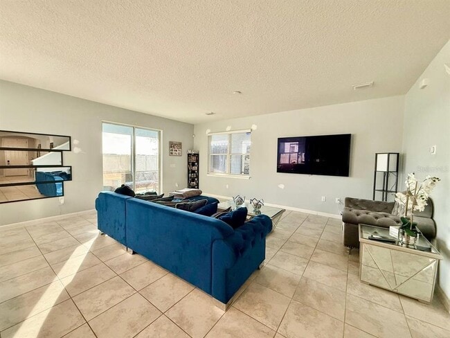Building Photo - 12258 Blue Pacific Dr