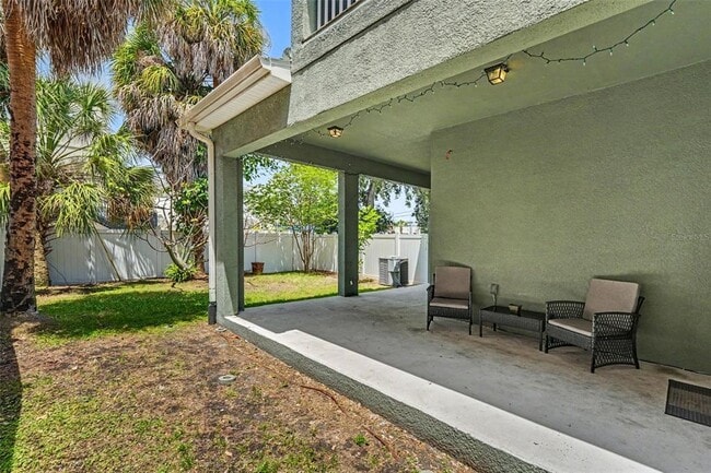 Building Photo - 109 S Newport Ave