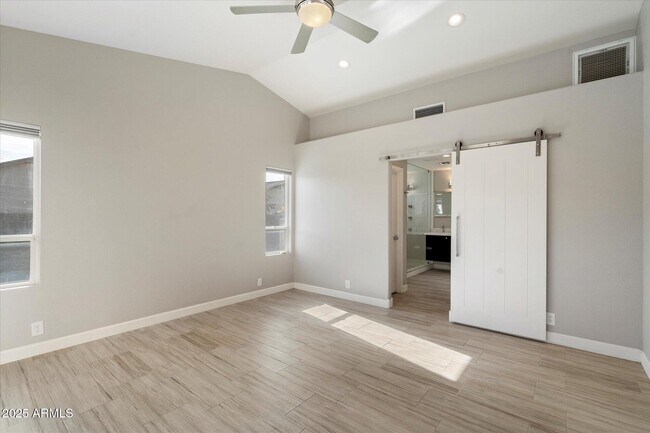 Building Photo - 8835 W Michelle Dr