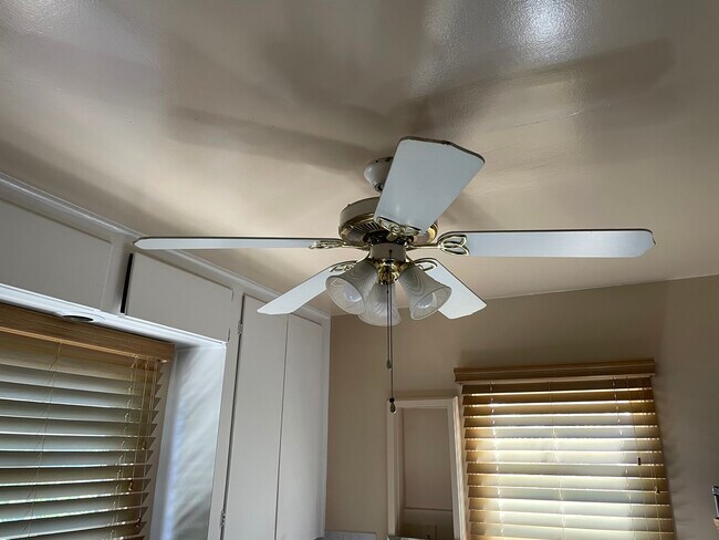 Building Photo - 9064 Mission Dr