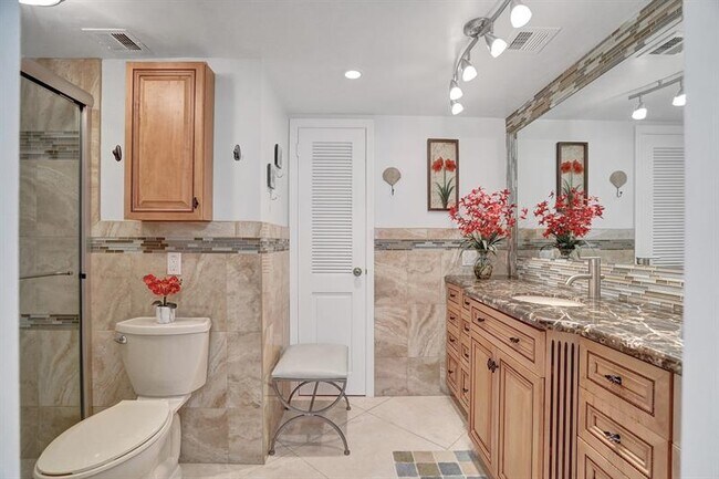 Building Photo - 3430 Galt Ocean Dr