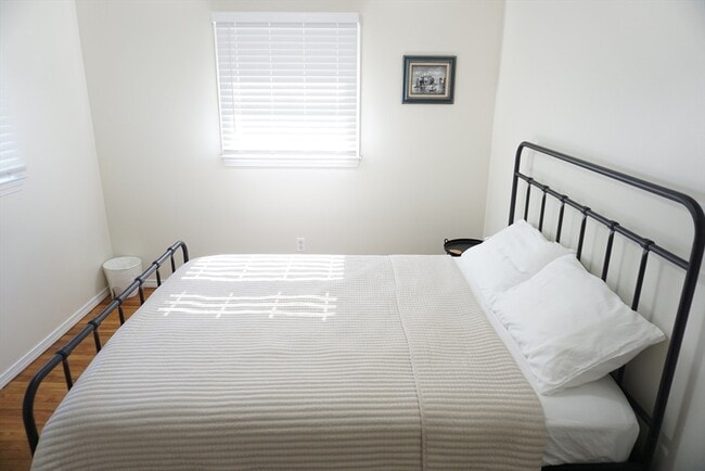 Building Photo - 21 Heritage Cir