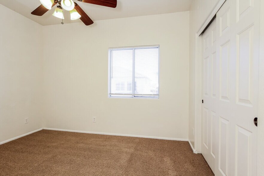 Building Photo - 10597 W Melinda Ln