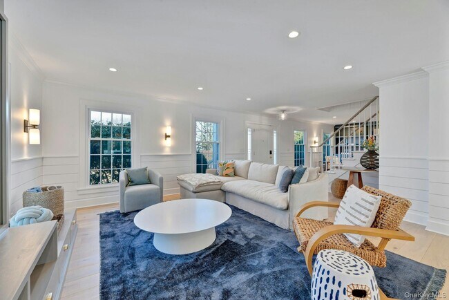 Building Photo - 110 Sleepy Hollow Ln