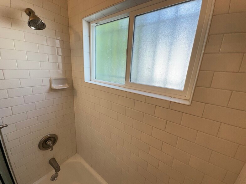 Building Photo - 11662 Sunset Blvd