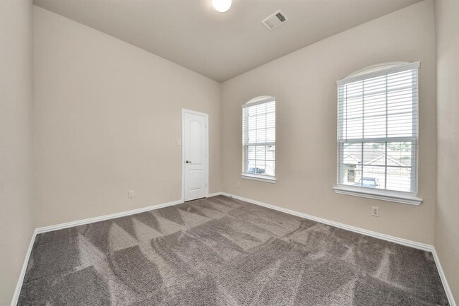 Building Photo - 21254 Lucknow Ln
