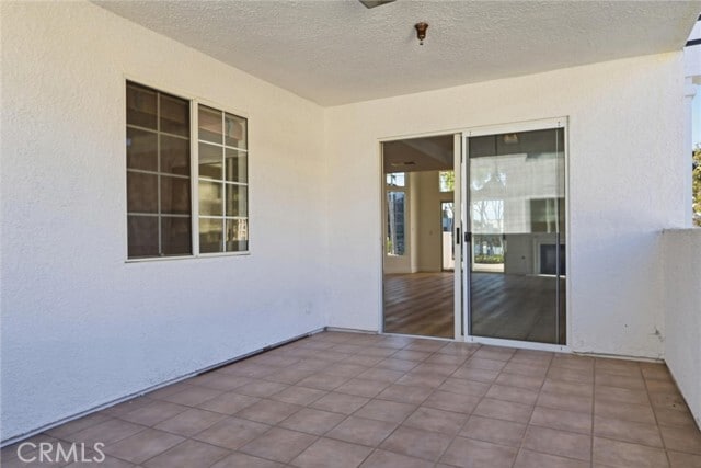 Building Photo - 200 N Catalina Ave