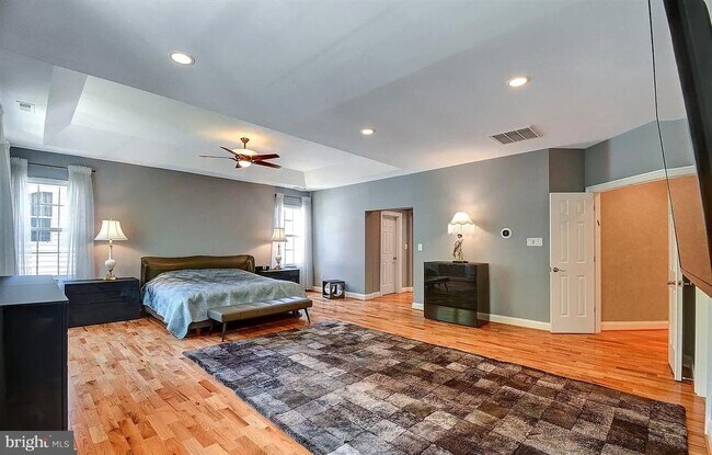 Building Photo - 2732 Lightfoot Dr