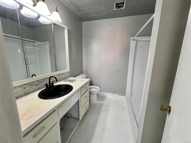 Building Photo - 307 Daman Dr