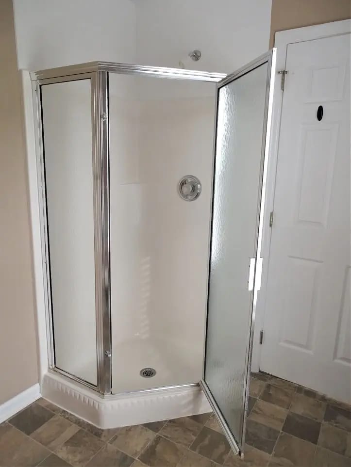 Building Photo - 6472 Lincoln Ct