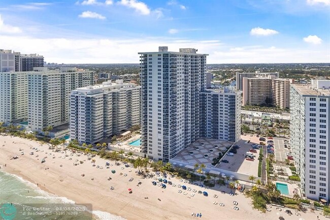 Building Photo - 3500 Galt Ocean Dr