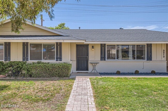 Building Photo - 3213 N 63rd Pl