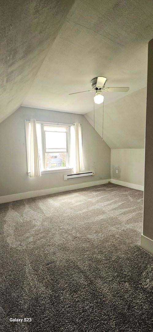 Building Photo - Lovely 2bedroom/1 bonus loft Tacoma house ...