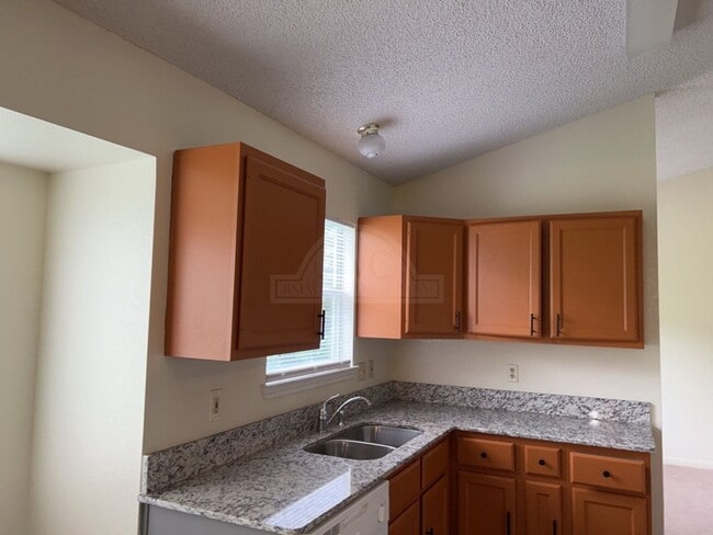 Building Photo - 3804 Water Oak Dr