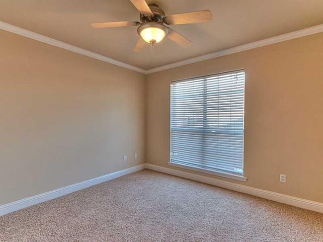 Building Photo - 5012 Tensas Dr